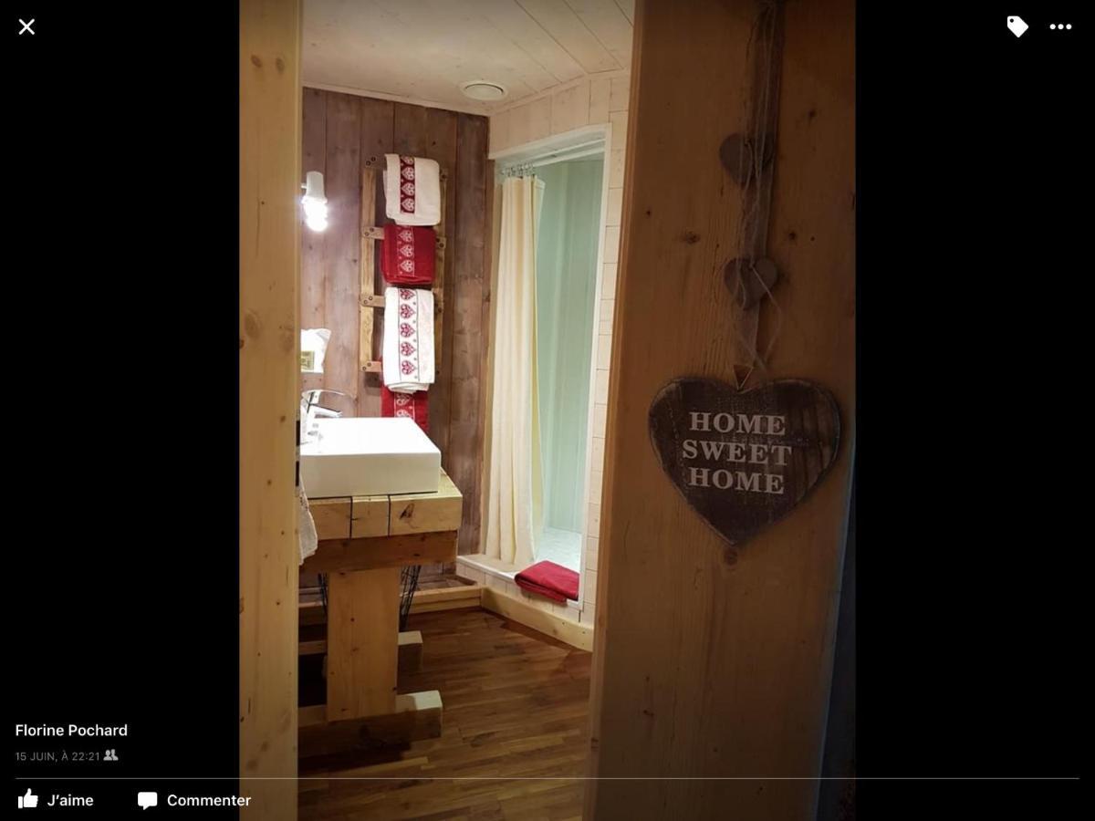 La Ferme De La-Haut B&B Le Haut-du-Them Экстерьер фото